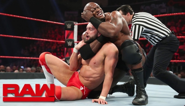 AventureWM J26 : Batista contre Triple H officialisé sous une stipulation  CatchNewz