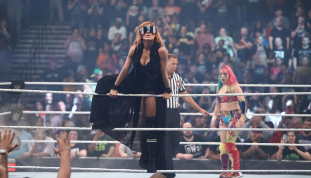 Becky Lynch serait à l'origine du match face à Asuka lors du dernier épisode de WWE RAW