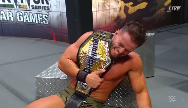 Survivor Series : Austin Theory vole le match, il bat Lashley et Rollins 