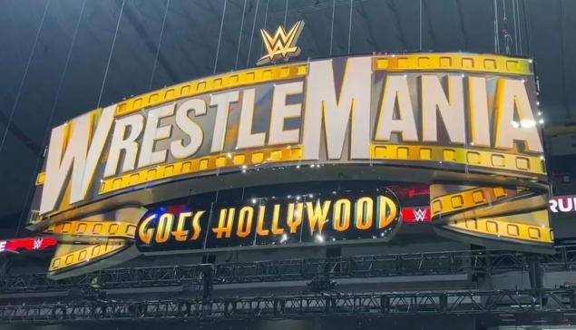 Le logo de WrestleMania 39 est arrivé au Royal Rumble