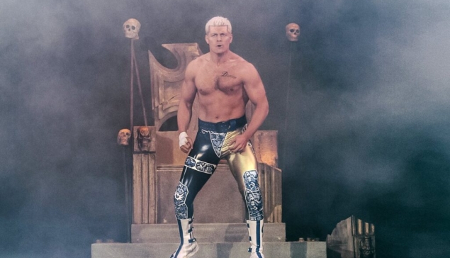 Triple H revient sur le moment où Cody Rhodes a détruit un trône lors de AEW Double or Nothing 2019